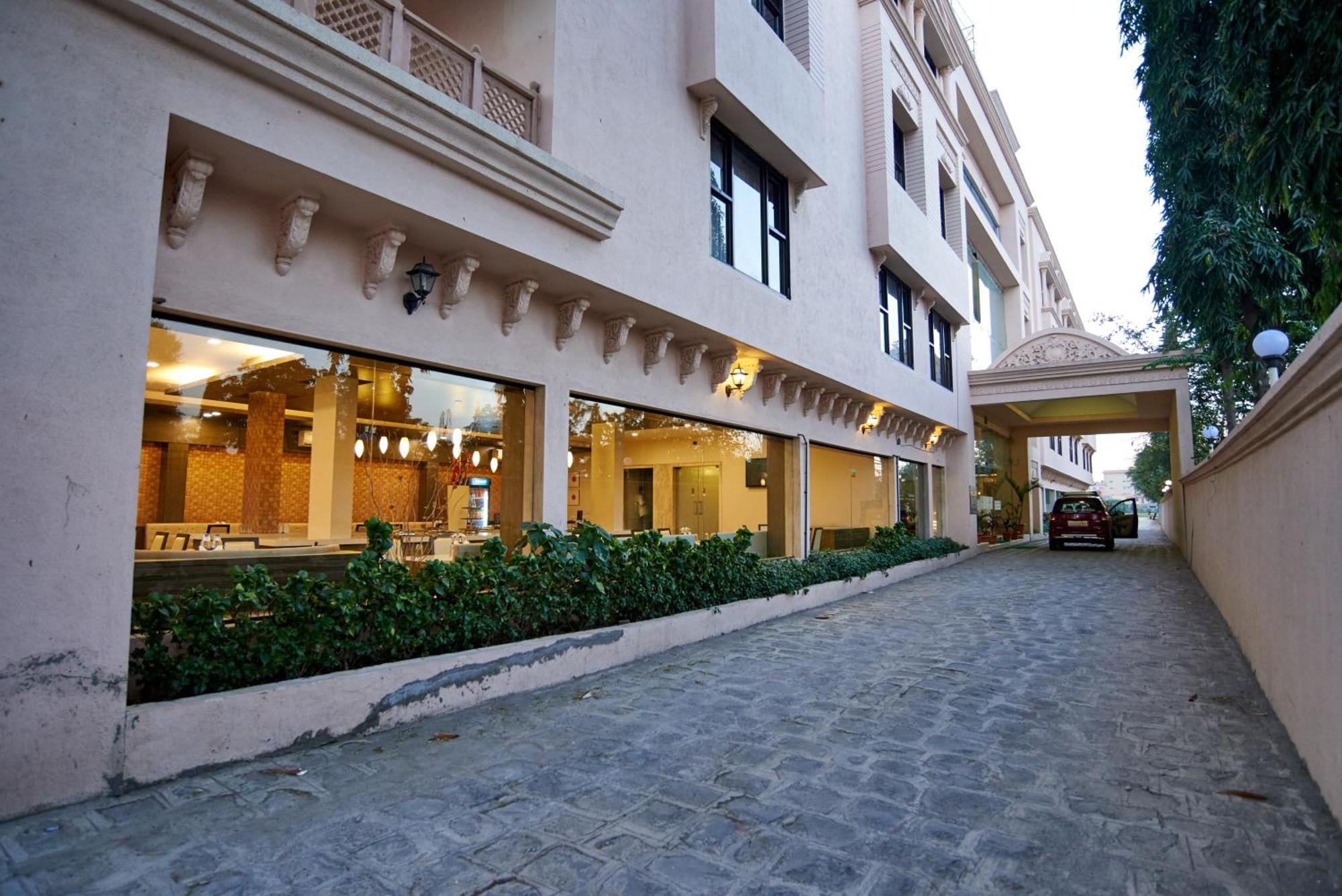 Jc Castle Hotel Shirdi Luaran gambar