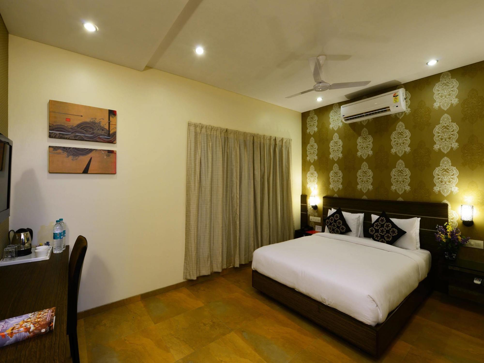 Jc Castle Hotel Shirdi Luaran gambar