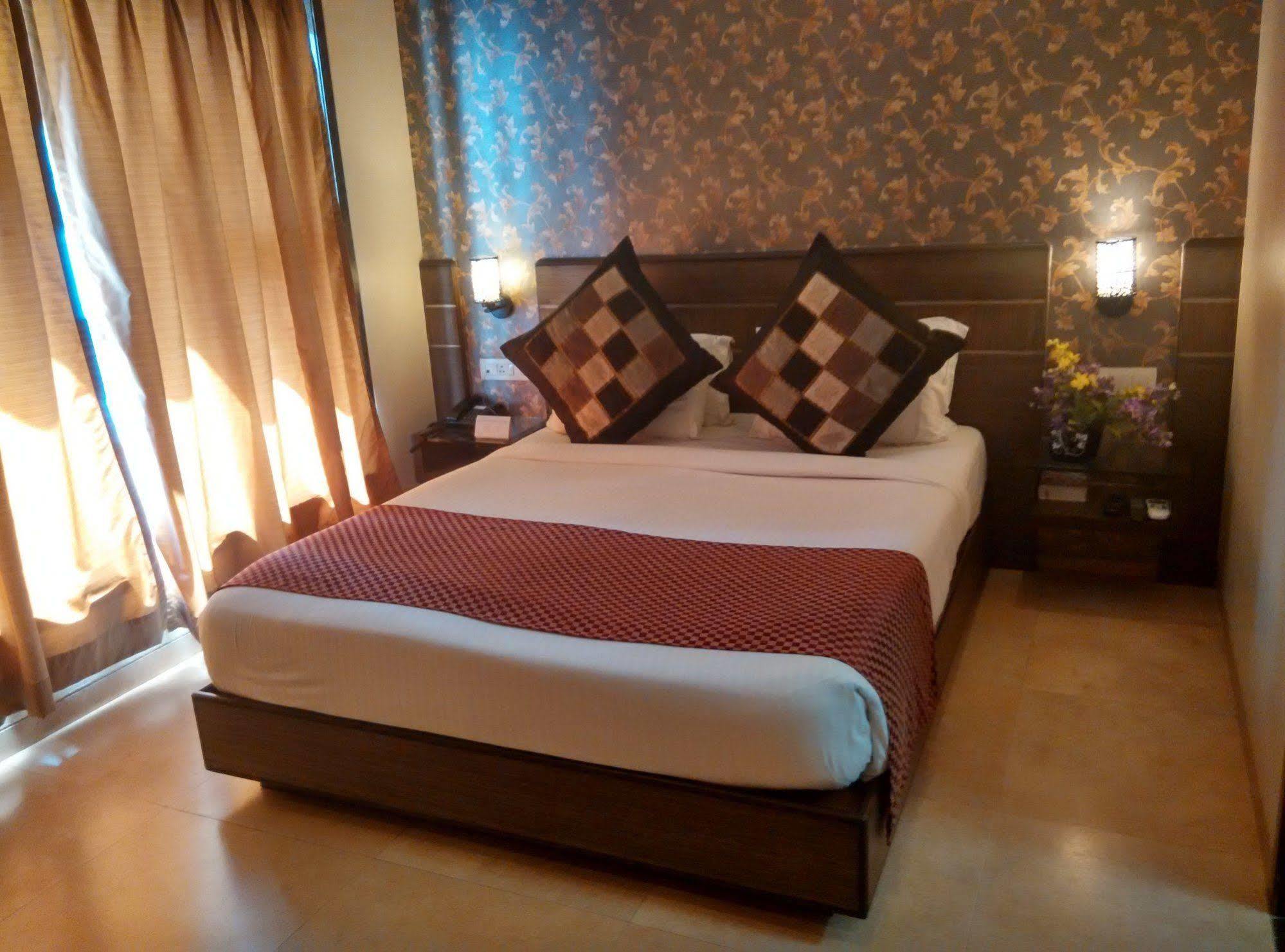 Jc Castle Hotel Shirdi Luaran gambar