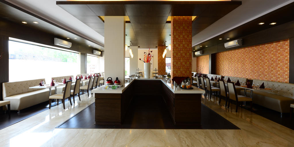 Jc Castle Hotel Shirdi Luaran gambar